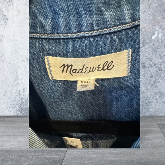 Madewell Popover Denim Top NWT - Picture 4 of 4
